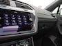 Volkswagen Tiguan 1.4 TSI eHybrid R-Line Business 245PK DSG Panoramadak, Trekhaak, Leder, Memorystoel, 360gr. Camera, 20" LM Velgen, Navi, Keyless, Elektr. Achterklep, Matrix LED-verlichting