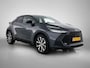 Toyota C-HR / C-HR+ 2.0 Plug-in Hybrid 220 Dynamic | BTW voertuig | Dealer onderhouden | Stoel+stuurverwarming | dodehoek detectie | Parkeersensoren voor+achter | Apple CarPlay/Android auto | Cruise Control Adaptive |