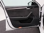 Skoda Superb Combi 1.5 TSi ACT 150 Pk Automaat Sportline Business | Trekhaak | Stoelverwarming | Panorama dak | Camera | Canton Audio | Alcantara | CarPlay | 18 Inch