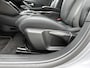 Peugeot e-208 EV GT 136pk 50 kWh Automaat | Navigatie | Climate Control | Cruise Control | Camera | 17"LMV | Dodehoekdetectie | LED | Apple Carplay/Android Auto |