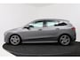 Mercedes-Benz B-klasse 180 Business Solution AMG (TREKHAAK WEGKLAPBAAR, CAMERA, STOELVERWARMING, LED)