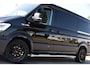 MAN TGE 3.180 35 2.0 L3H2 Black Edition FULL Options! Adaptieve Cruise, Camera, Carplay, 2 x Schuifdeur, LED, Clima, Stoelverarming, Multimedia, Stuurverwarming, Uniek!