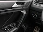 Volkswagen Tiguan 1.4 TSI 245pk DSG eHybrid R-Line Business · 360 Camera · Inklap. Trekhaak · Head-Up Display · Dodehoeksensor · Parkeer assistent · Stuur- & Stoelverwarming ·