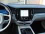 Volvo V60 2.0 B3 Hybrid Essential Edition Automaat Nav Leder 19"Lmv Ecc Camera Pdc Privacyglas Rijklaarprijs
