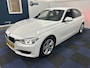 BMW 3-Serie 320i Edition Executive / NETTE AUTO / NAVI-MULTIEMEDIA / RIJDT SCHAKELT GOED