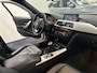 BMW 3-Serie 320i Edition Executive / NETTE AUTO / NAVI-MULTIEMEDIA / RIJDT SCHAKELT GOED