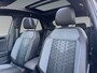 Volkswagen T-Roc 1.5 150pk TSI R-Line Edition Koplampverlichting matrix-led (IQ.LIGHT) | Panoramaschuif-kanteldak | Winter Pakket