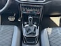 Volkswagen T-Roc 1.5 150pk TSI R-Line Edition Koplampverlichting matrix-led (IQ.LIGHT) | Panoramaschuif-kanteldak | Winter Pakket