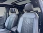 Volkswagen T-Roc 1.5 150pk TSI R-Line Edition Koplampverlichting matrix-led (IQ.LIGHT) | Panoramaschuif-kanteldak | Winter Pakket