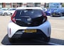 Toyota Aygo X FIRST 5-DEURS APPLE/ANDROID CAMERA CLIMA AD-CRUISE 17'' LM-VELGEN EL-RAMEN/SPIEGELS NL-AUTO 1E-EIG