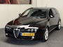 Alfa Romeo 159 SPORTSWAGON 1.7 T DISTINCTIVE CRUISE CONTROL CLIMATE CONTROL APPLE CARPLAY/ANDROID ACHTERUITRIJCAMERA 18"LICHTMETALEN VELGEN PDC ZEER MOOI !!