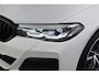 BMW 5-Serie Touring 530e M Sport Trekhaak Adaptieve Cruise Control 360 Camera