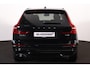 Volvo XC60 T8 Recharge AWD Plus Dark - Panorama/schuifdak - IntelliSafe Assist & Surround - 360º Camera - Harman/Kardon audio - Adaptieve LED koplampen - Verwarmde voorstoelen, stuur & achterbank - Parkeersensoren voor & achter - Elektr. bedienb. voorstoelen met geheugen - Draadloze tel. lader - Extra getint glas - 20' LMV