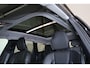 Volvo XC60 T8 Recharge AWD Plus Dark - Panorama/schuifdak - IntelliSafe Assist & Surround - 360º Camera - Harman/Kardon audio - Adaptieve LED koplampen - Verwarmde voorstoelen, stuur & achterbank - Parkeersensoren voor & achter - Elektr. bedienb. voorstoelen met geheugen - Draadloze tel. lader - Extra getint glas - 20' LMV
