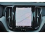 Volvo XC60 T8 Recharge AWD Plus Dark - Panorama/schuifdak - IntelliSafe Assist & Surround - 360º Camera - Harman/Kardon audio - Adaptieve LED koplampen - Verwarmde voorstoelen, stuur & achterbank - Parkeersensoren voor & achter - Elektr. bedienb. voorstoelen met geheugen - Draadloze tel. lader - Extra getint glas - 20' LMV
