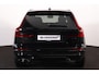 Volvo XC60 T6 Recharge AWD Plus Black Edition - Panorama/schuifdak - IntelliSafe Assist & Surround - 360º Camera - Harman/Kardon audio - Adaptieve LED koplampen - Verwarmde voorstoelen, stuur & achterbank - Parkeersensoren voor & achter - Elektr. bedienb. voorstoelen met geheugen - Head up display - Draadloze tel. lader - Extra getint glas - Inklapbare trekhaak - 21' LMV
