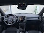 Volvo XC40 1.5 T4 Plug-in hybrid Plus Dark | Zwenkbare trekhaak | Adaptieve cruise | Memory | Haman Kardon | Blis |