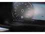 Volvo XC60 T8 390PK Automaat Recharge AWD Inscription / Head up display / Leer dashboard / Trekhaak / BLIS / Adaptieve cruise control / Panoramadak / Apple carplay / Parkeersensoren met camera / Elektrische achterklep / Elektrische stoelen met geheugen / Stoel en stuurwielverwarming