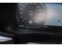 Volvo XC60 T8 390PK Automaat Recharge AWD Inscription / Head up display / Leer dashboard / Trekhaak / BLIS / Adaptieve cruise control / Panoramadak / Apple carplay / Parkeersensoren met camera / Elektrische achterklep / Elektrische stoelen met geheugen / Stoel en stuurwielverwarming