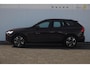 Volvo XC60 T6 350PK Automaat AWD Plus Dark / Trekhaak / BLIS / Adaptieve cruise control / Panoramadak / Apple carplay / Parkeersensoren met camera / Elektrische achterklep / Elektrische stoelen met geheugen / Stoel en stuurwielverwarming