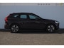 Volvo XC60 T6 350PK Automaat AWD Plus Dark / Trekhaak / BLIS / Adaptieve cruise control / Panoramadak / Apple carplay / Parkeersensoren met camera / Elektrische achterklep / Elektrische stoelen met geheugen / Stoel en stuurwielverwarming