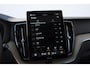 Volvo XC60 T6 350PK Automaat AWD Plus Dark / Trekhaak / BLIS / Adaptieve cruise control / Panoramadak / Apple carplay / Parkeersensoren met camera / Elektrische achterklep / Elektrische stoelen met geheugen / Stoel en stuurwielverwarming