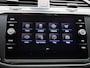 Volkswagen Tiguan 1.5 TSI Life | Automaat | LMV | Climate control | Camera | Stoel/Stuur verwarming | Navigatie | Bluetooth | Adaptive cruise | Parkeer sensoren | Apple carplay | Virtual cockpit | Trekhaak