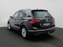 Volkswagen Tiguan 1.5 TSI Life | Automaat | LMV | Climate control | Camera | Stoel/Stuur verwarming | Navigatie | Bluetooth | Adaptive cruise | Parkeer sensoren | Apple carplay | Virtual cockpit | Trekhaak