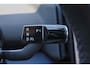 Volvo EX30 Extended Range Plus 69 kWh - Adaptive Cruise Control - Parkeercamera achter - Verwarmde voorstoelen & stuur - Parkeersensoren voor & achter - Navigatie - Extra getint glas - 19' LMV
