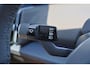 Volvo EX30 Extended Range Plus 69 kWh - Adaptive Cruise Control - Parkeercamera achter - Verwarmde voorstoelen & stuur - Parkeersensoren voor & achter - Navigatie - Extra getint glas - 19' LMV