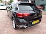 Volkswagen T-Roc 1.5 TSI Style Business AUT. NAVI, CLIMA, PDC, CAMERA, CRUISE, LMV!