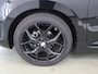Suzuki Swift 1.2 Style Smart Hybrid | Navigatie | Parkeercamera | Cruise Control Adaptief | Climate Control | Stoelverwarming |