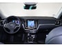 Volvo V60 T8 Recharge AWD Plus Dark - IntelliSafe Assist & Surround - 360º Camera - Harman/Kardon audio - Adaptieve LED koplampen - Verwarmde voorstoelen, stuur & achterbank - Parkeersensoren voor & achter - Elektr. bedienb. voorstoelen met geheugen - Extra getint glas - 19' LMV