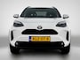 Toyota Yaris Cross 1.5 Hybrid 130 Dynamic Comfort Pack | BTW voertuig | Dodehoek detectie | Stoel+stuurverwarming | Parkeersensoren voor+achter | Apple CarPlay/Android Auto | Cruise control Adaptive |