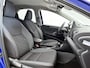 Toyota Yaris 1.5 Hybrid 115 Dynamic Comfort Pack | BTW voertuig | Dealer onderhouden | Dodehoek detectie | Stoel+stuurverwarming | Parkeersensoren voor+achter | Apple CarPlay/Android auto |