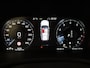 Volvo V60 B4 AUT(8) MOMENTUM+ NAVI KEYLESS STOELVERWARMING PARK ASSIST