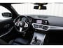 BMW 3-Serie M340i xDrive High Executive | 100% dealer onderhouden | Stoel/stuurverwarming | Schuif/kantel dak | Driving assist | Apple carplay/Android auto | Maxton kit | Head-up display | Memory seat | Virtual cockpit |