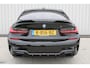 BMW 3-Serie M340i xDrive High Executive | 100% dealer onderhouden | Stoel/stuurverwarming | Schuif/kantel dak | Driving assist | Apple carplay/Android auto | Maxton kit | Head-up display | Memory seat | Virtual cockpit |