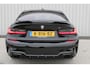 BMW 3-Serie M340i xDrive High Executive | 100% dealer onderhouden | Stoel/stuurverwarming | Schuif/kantel dak | Driving assist | Apple carplay/Android auto | Maxton kit | Head-up display | Memory seat | Virtual cockpit |