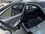 Toyota Yaris Cross 1.5 Hybrid 130 LAUNCH EDITION NL-AUTO 1E-EIG PANODAK 360° CAMERA STOEL/STUURVERW HEAD-UP 4S-BANDEN EL-ACHTERKLEP NAVI PARK-SENSOREN APPLE/ANDROID