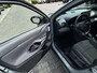 Toyota Yaris Cross 1.5 Hybrid 130 LAUNCH EDITION NL-AUTO 1E-EIG PANODAK 360° CAMERA STOEL/STUURVERW HEAD-UP 4S-BANDEN EL-ACHTERKLEP NAVI PARK-SENSOREN APPLE/ANDROID