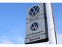 Volkswagen Golf 1.5 eTSI 150pk R-Line DSG Automaat Black Style / Panoramadak / Zwenkbare Trekhaak / Camera / App-Connect / Stuur & Stoelverwarming / 18" LMV