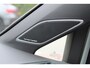 Volkswagen Golf 1.5 eTSI 150pk R-Line DSG Automaat Black Style / Panoramadak / Zwenkbare Trekhaak / Camera / App-Connect / Stuur & Stoelverwarming / 18" LMV