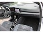 Volkswagen Golf 1.5 eTSI 150pk R-Line DSG Automaat Black Style / Panoramadak / Zwenkbare Trekhaak / Camera / App-Connect / Stuur & Stoelverwarming / 18" LMV