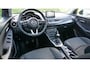 Mazda 2 1.5 Skyactiv-G 90pk Dynamic 5Drs Navi 15inch LM Airco Cruise Control *NL auto* 93267km!