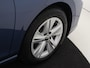 Volkswagen Golf 1.5 TSI Life | 360 camera | Head-up display | Digital cockpit Pro | Ergo-Active bestuurdersstoel | Lane assist | Stoel- en stuurwielverwarming | Sfeerverlichting |