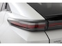 Toyota C-HR / C-HR+ First Edition 77 kWh | Nieuw uit voorraad leverbaar | 20" Lichtmetalen velgen | Parelmoer |