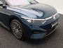 Volkswagen ID.7 Limited Edition Plus 59 kWh 204 PK | Trekhaak | 360 Camera | Elektrisch verstelbare stoelen | Dodehoek Detectie | Draadloze telefoonlader |