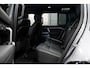 Land Rover Defender 110 2.0 P400e 110 XS Edition *Luchtvering / Meridian / Surround-view / Keyless / Memory / Winter-pakket*