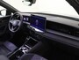 Volkswagen Tayron 1.5 eHybrid R-Line Edition | SoH 100% | Panoramadak | Trekhaak | Head-up display | Black style | Adaptieve demping | 360 camera | Parkeerassistent | Stoelverwarming voor en achter |